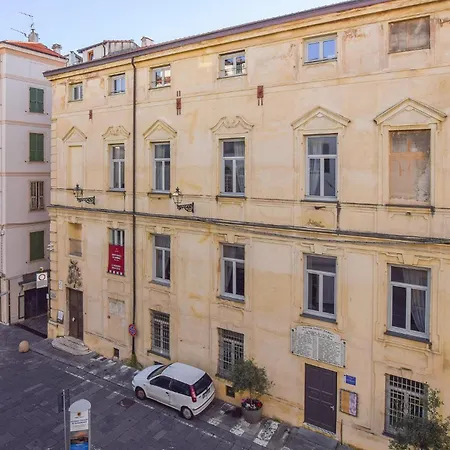 1 Bedroom In Im Апартаменти